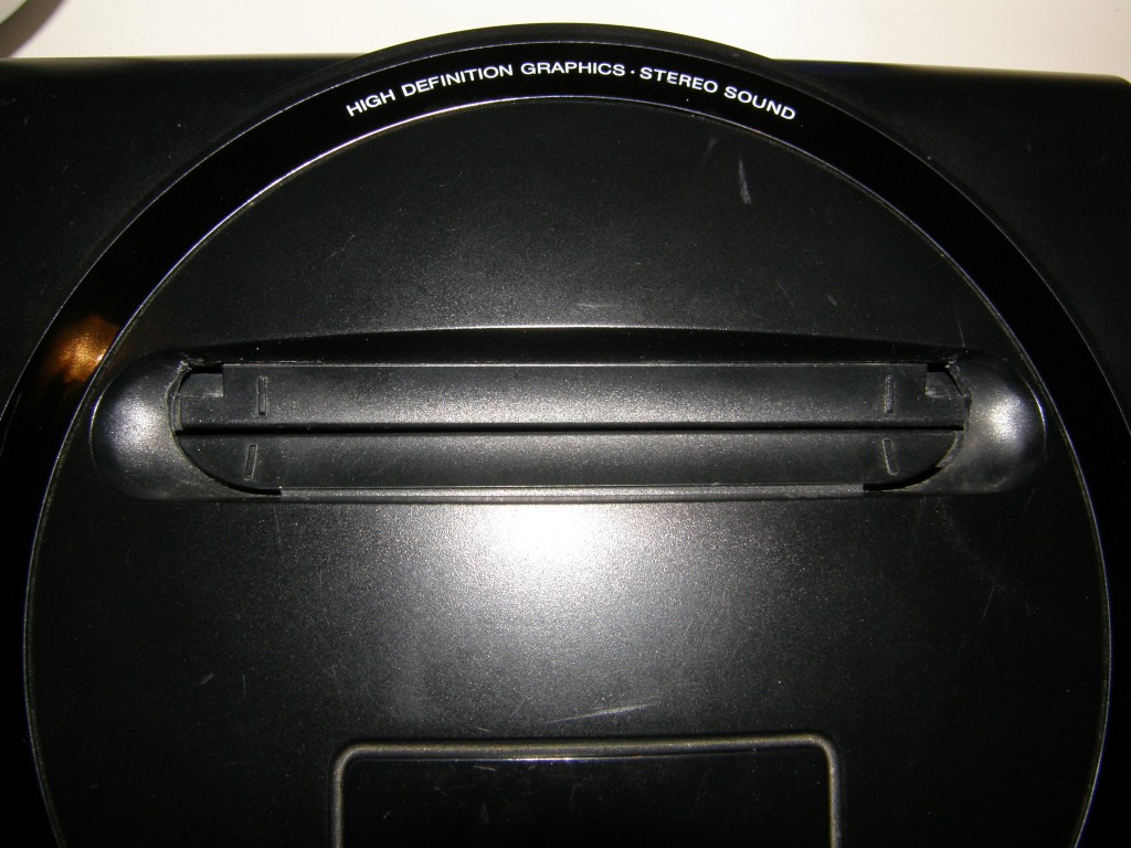 megadrive:regionmod:cart_slot_mod.jpg